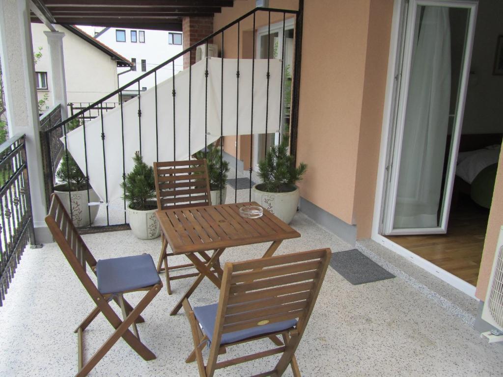 Alo Apartments Vila Klara Ljubljana Exterior photo