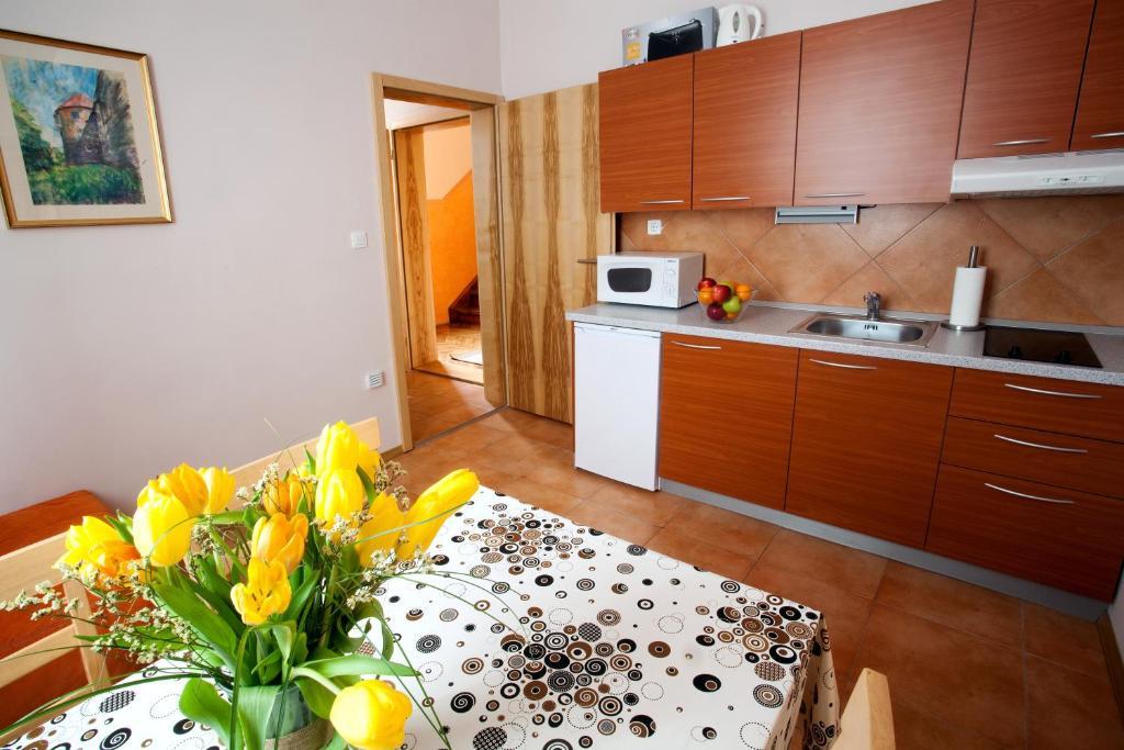 Alo Apartments Vila Klara Ljubljana Room photo