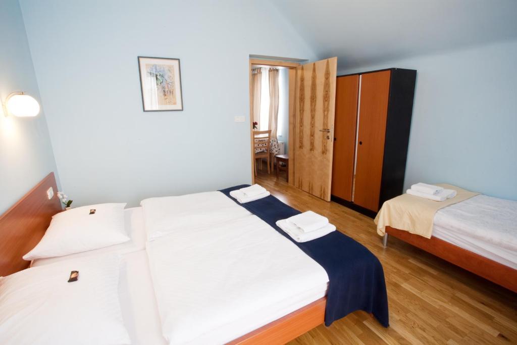 Alo Apartments Vila Klara Ljubljana Room photo