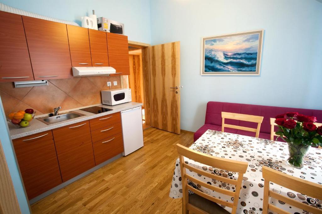 Alo Apartments Vila Klara Ljubljana Room photo